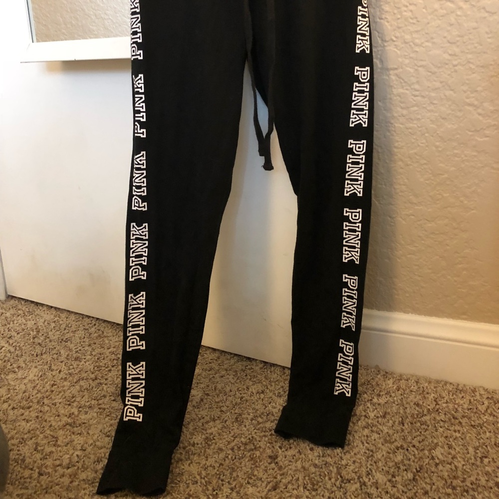 Black leggings